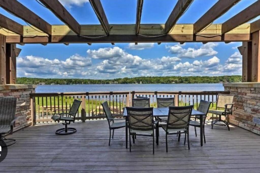 On The Water In The Poconos Relax @ The *