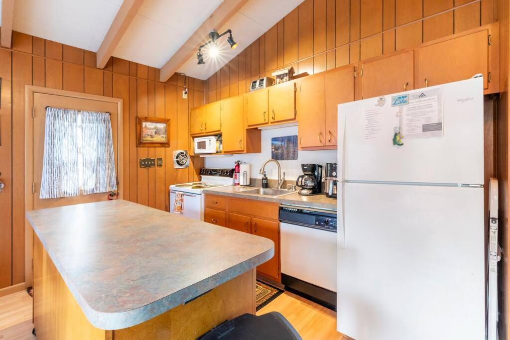 Holiday home On The Water In The Poconos Relax @ The Locust Lakes Village