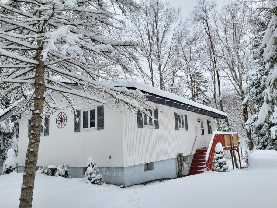 Holiday home On The Water In The Poconos Relax @ The