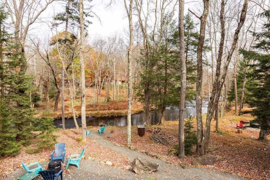 Holiday home On The Water In The Poconos Relax @ The *
