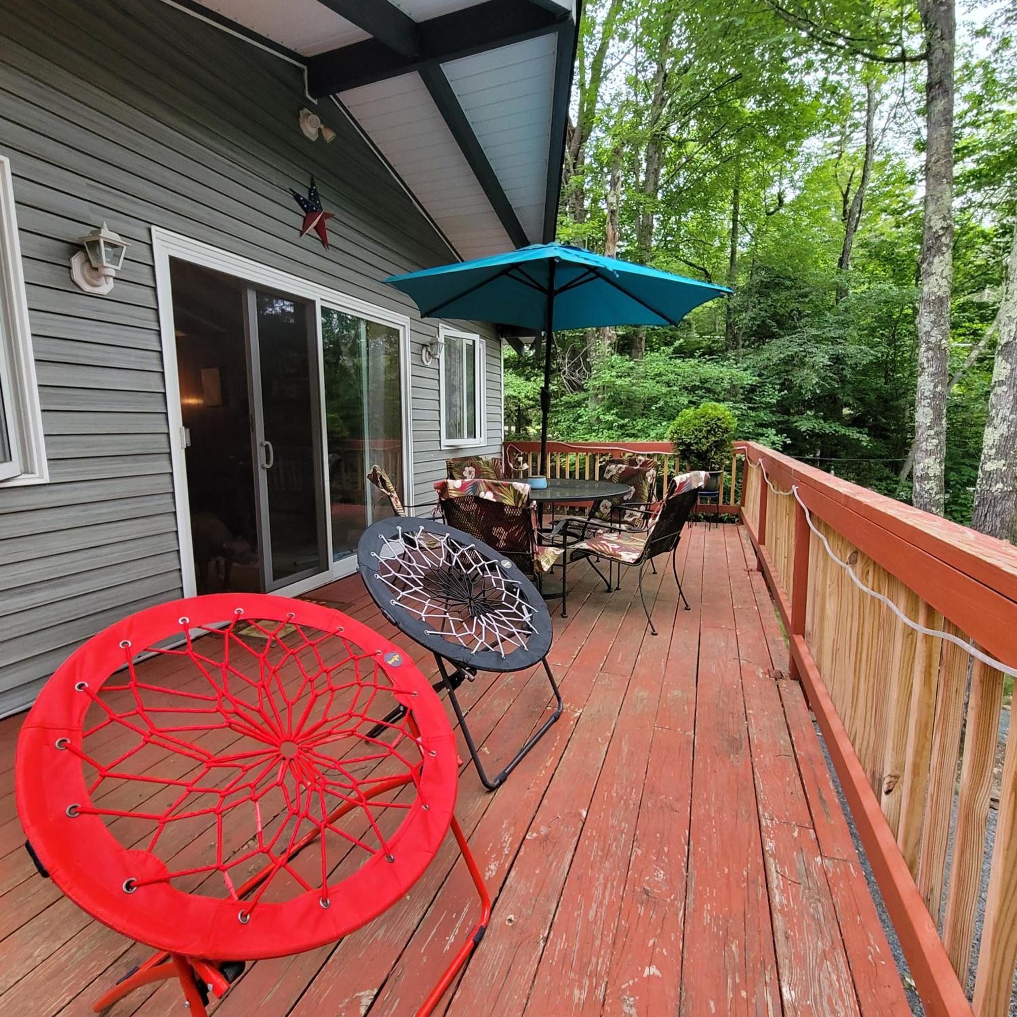 Holiday home On The Water In The Poconos Relax @ The *